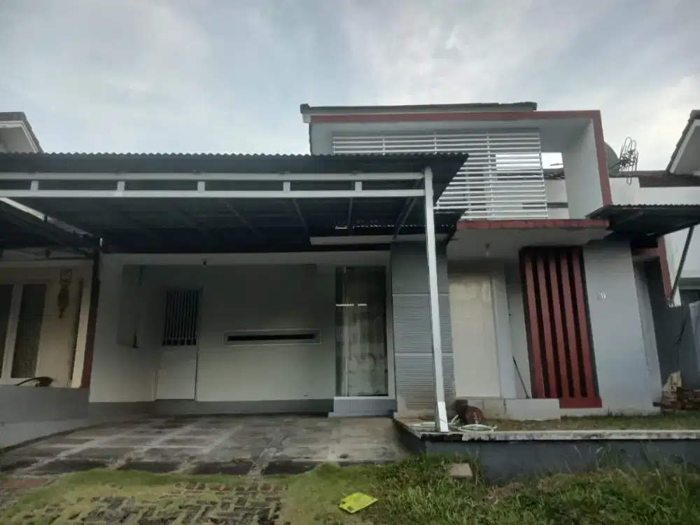 Disewakan rumah di CitraLand demgan.prabot