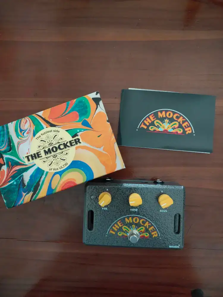 Fuzz Guitar Effect - Aclam The Mocker