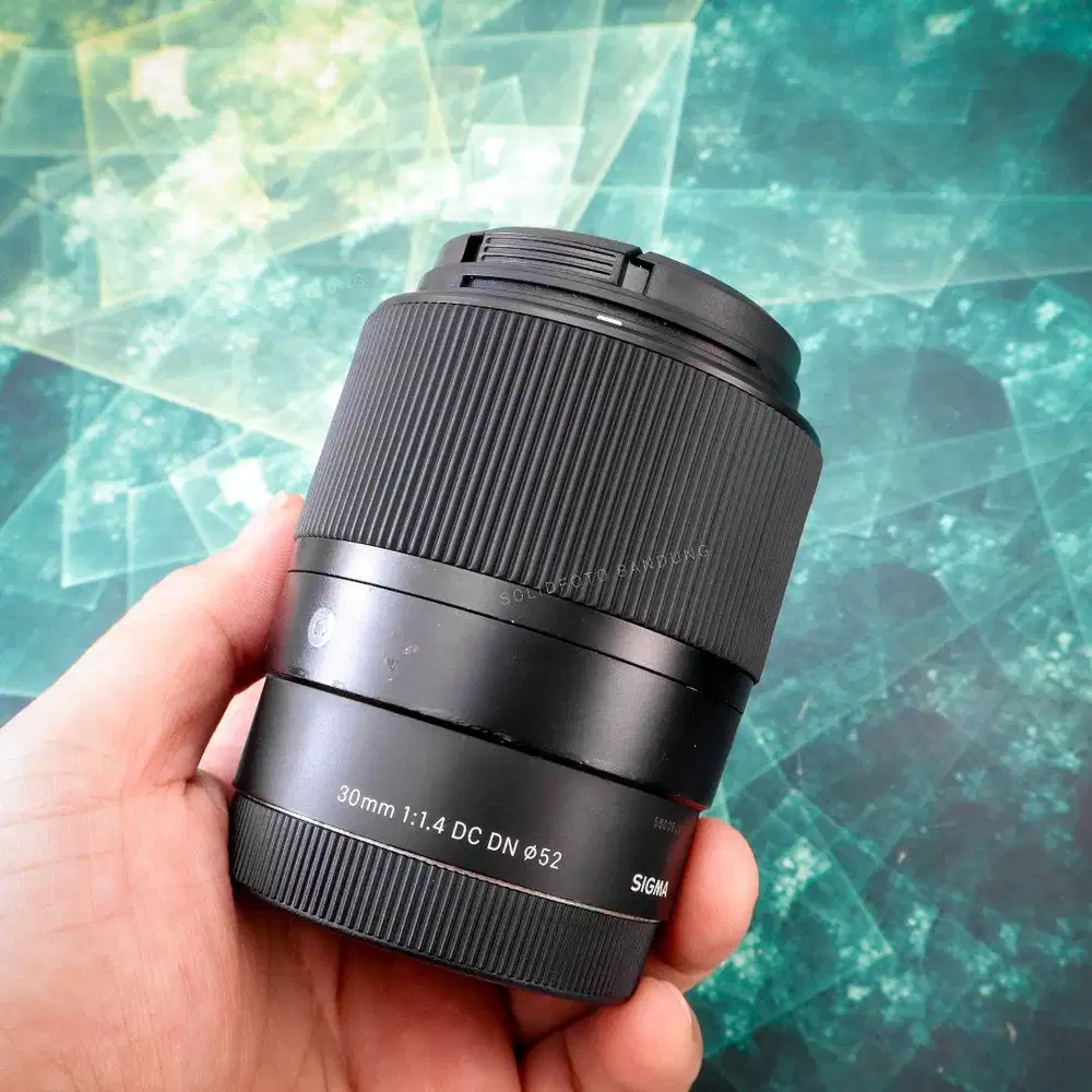 Sigma 30mm F1.4 DC DN for Sony. Used