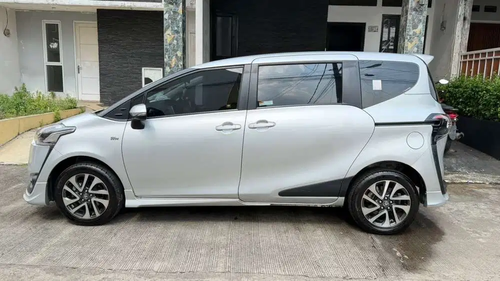 Toyota Sienta 2016 Bensin