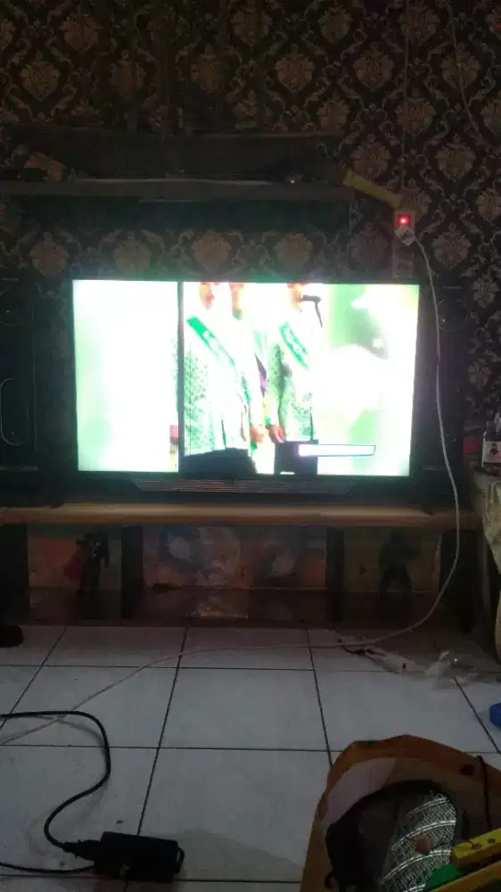 LED TV Polytron 43 inch Digital