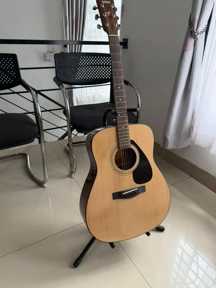 Yamaha Gitar F310
