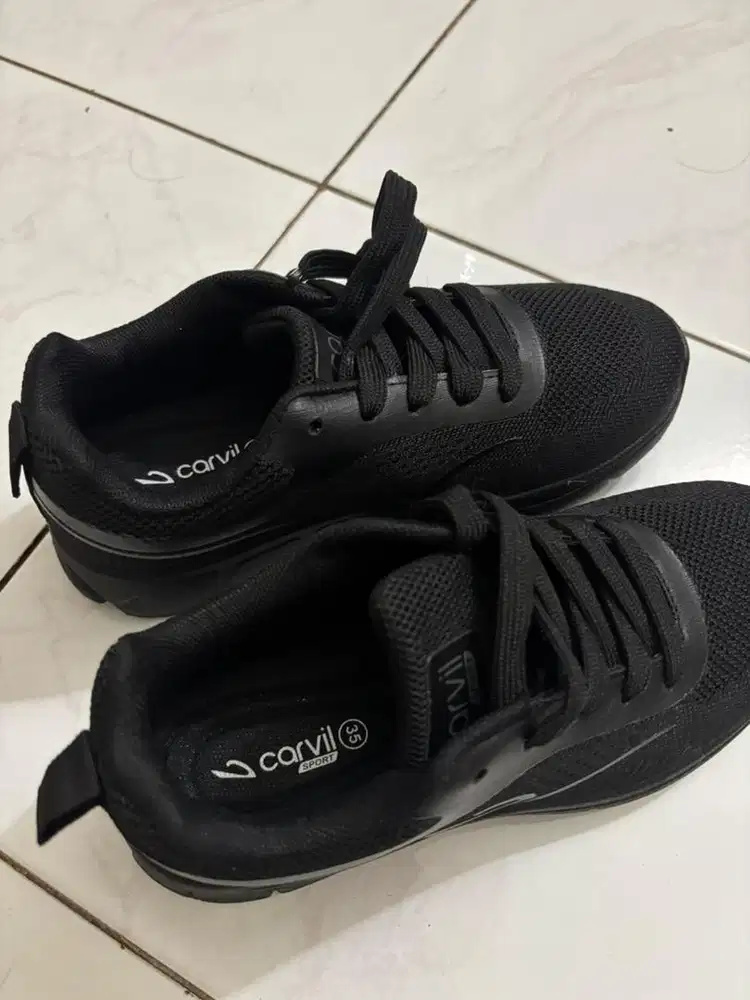 Sepatu carvil baru bln pernah pakai