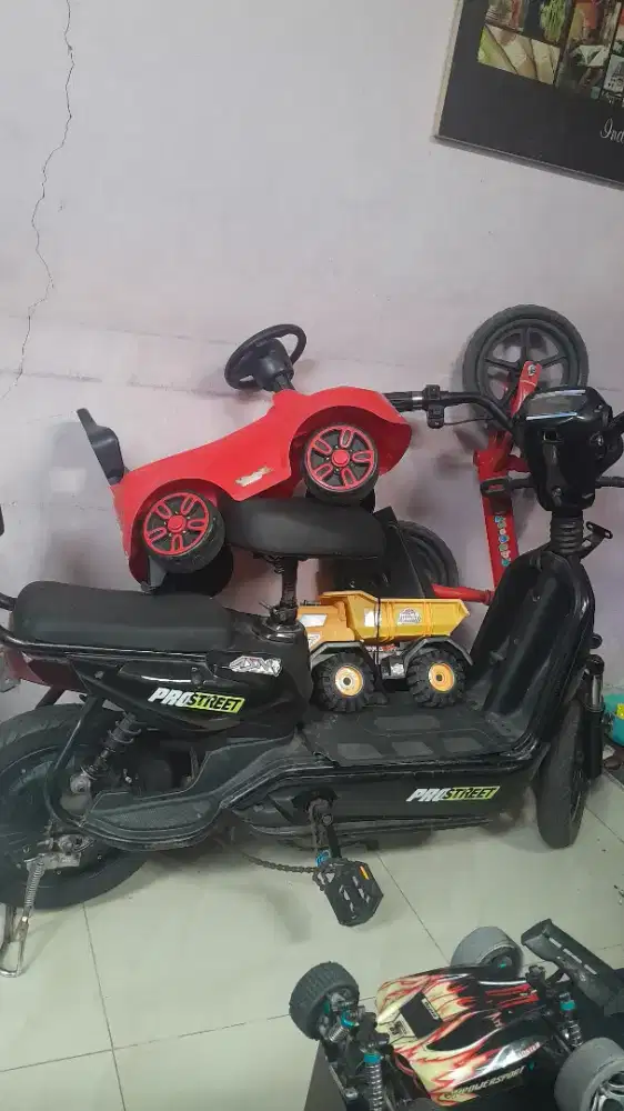 sepeda listrik pro street