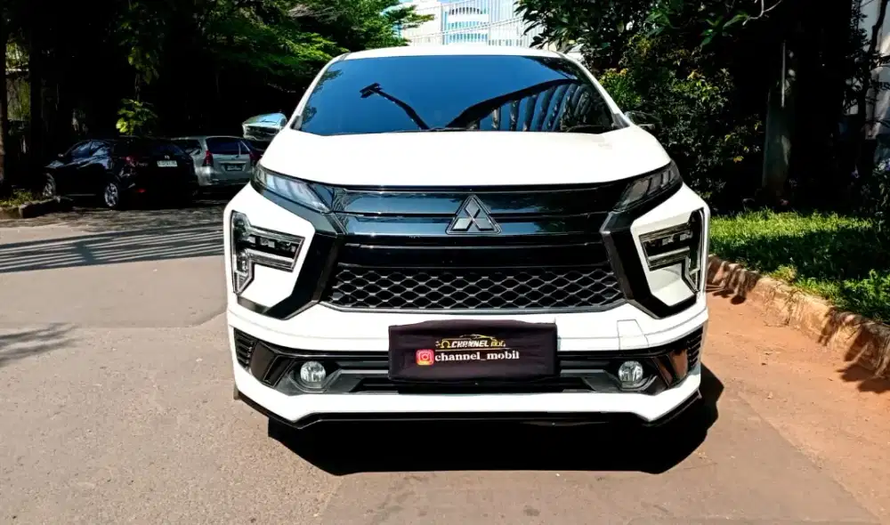 Xpander Ultimate 1.5 AT PUTIH MUTIARA NIK 2023/2024