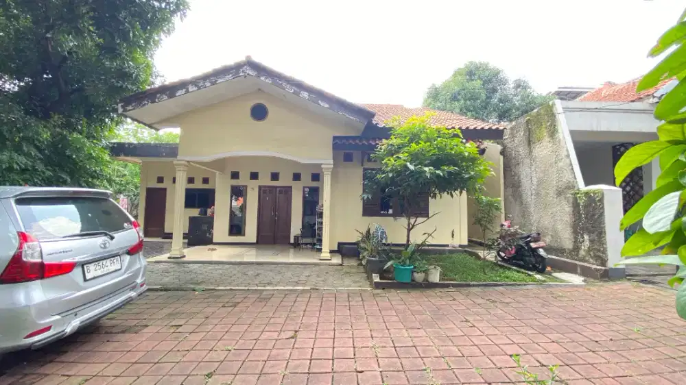 Dijual Rumah Asri di Depok Lama