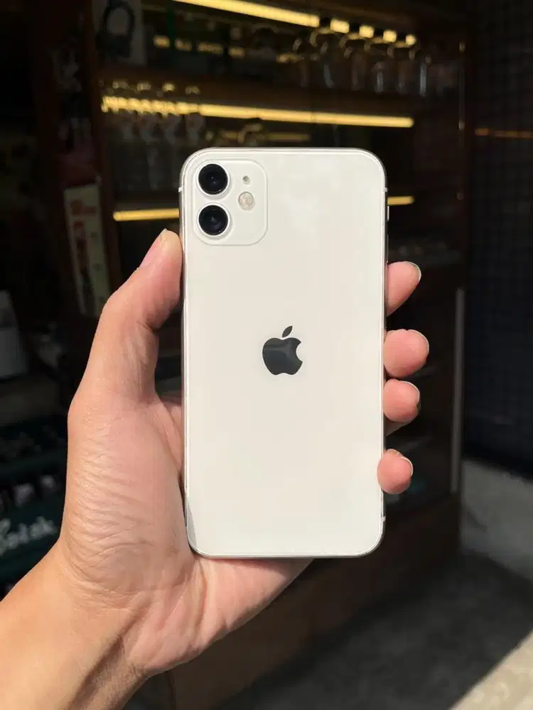 Jual iPhone 11 64gb sinyal aman all operator