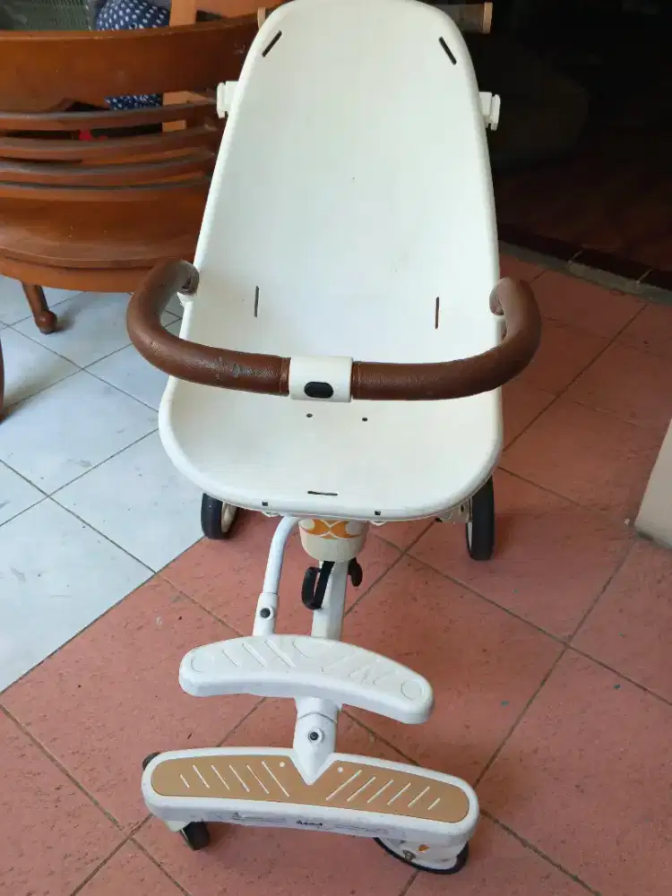 Stoler dan tempat makan