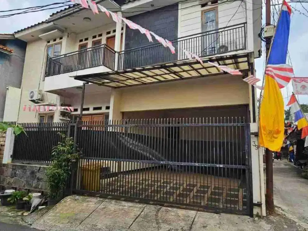 DIJUAL CEPAT DAN MURAH RUMAH 2 LANTAI DI CILANDAK, JAKARTA SELATAN.