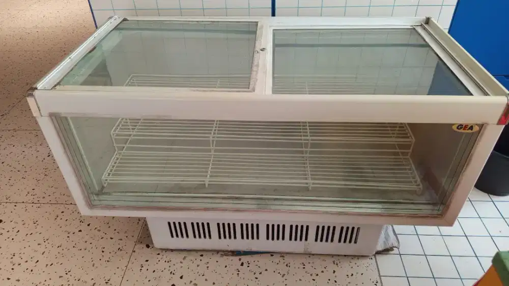 Showcase chiller GEA BD 300