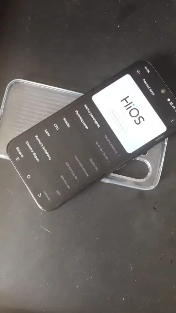 Tecno camon 50 warna hitam