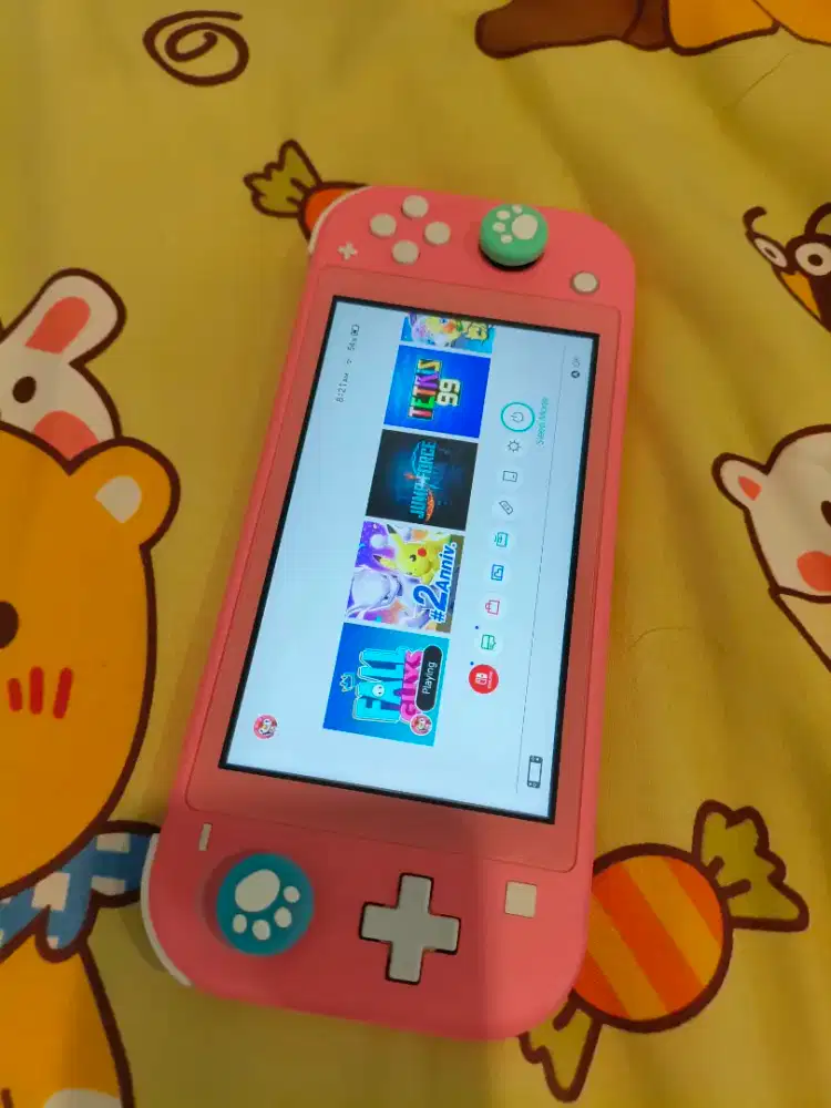 Nintendo Switch Lite Coral