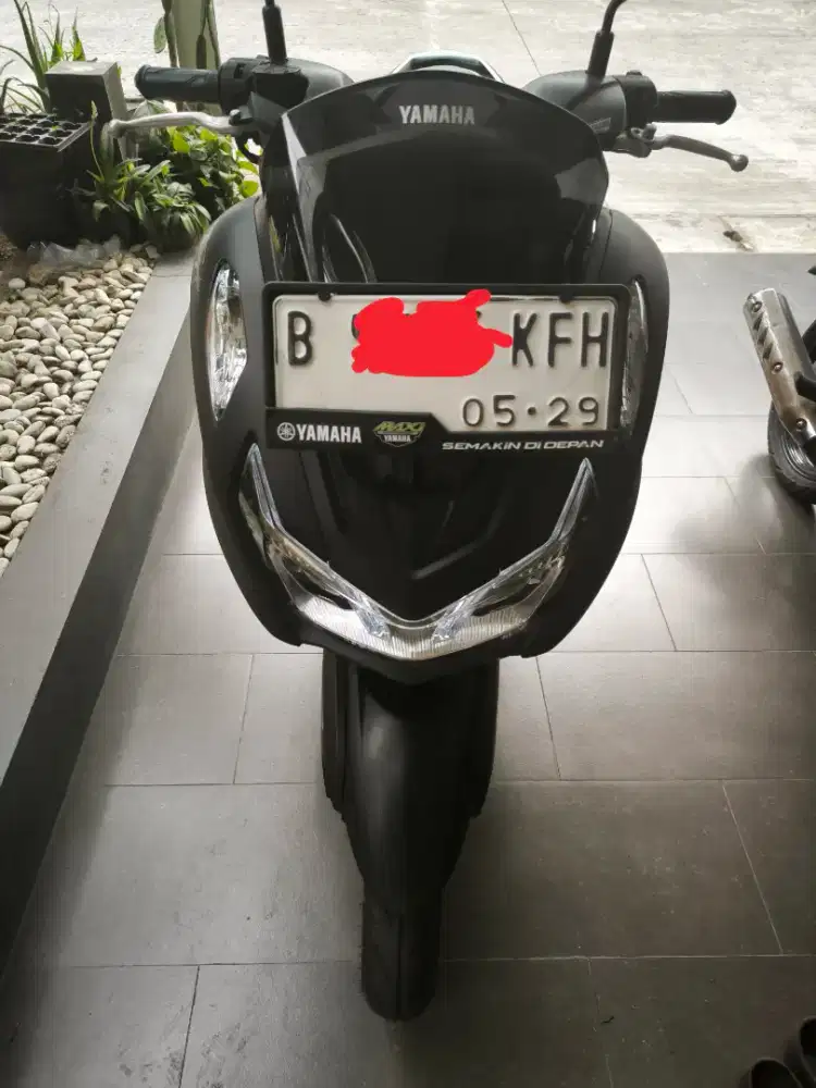 Lexi LX 155 cc hitam dove 2024