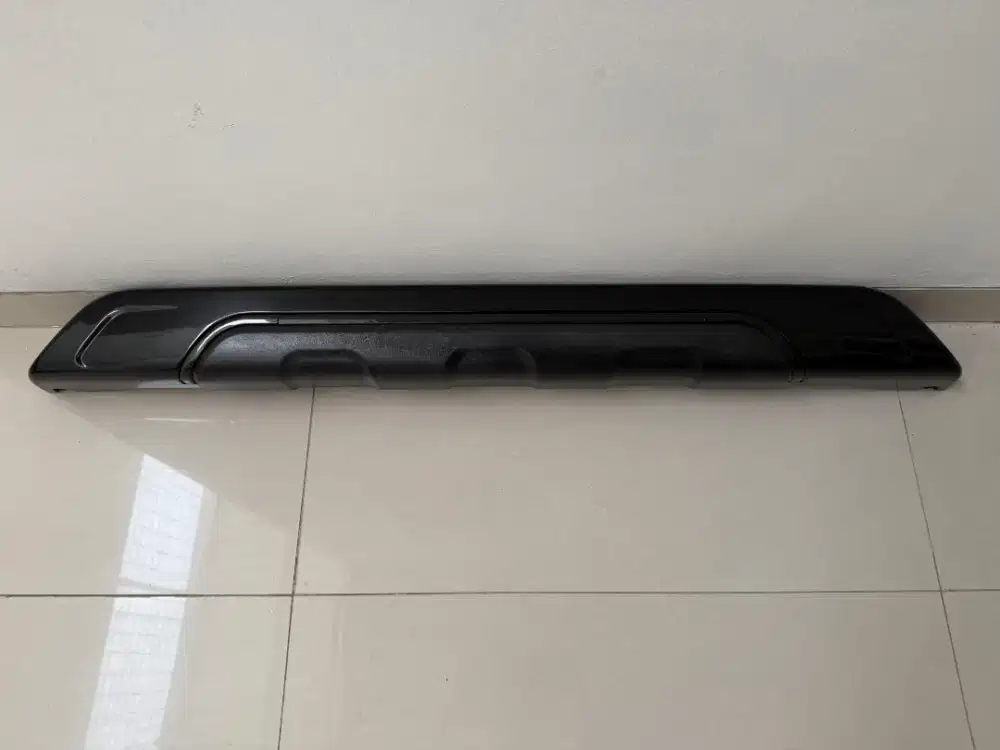 REAR BUMPER ORNAMENT SKID PLATE INNOVA REBORN ORIGINAL
