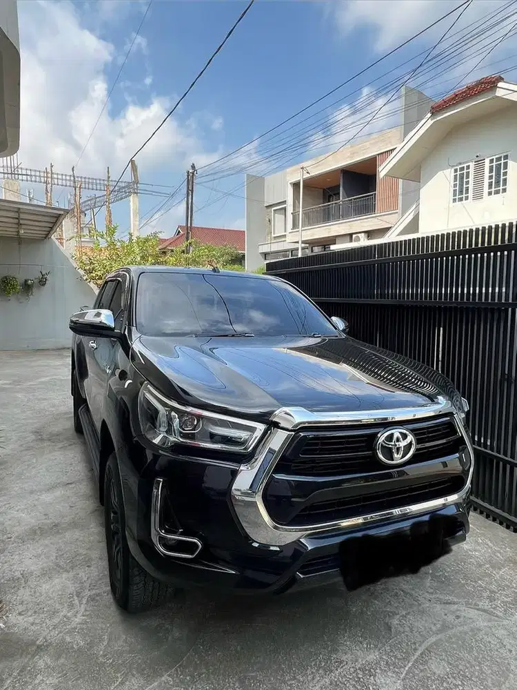 For sale Toyota HILUX Dcab 2022 V A/T istimewa
