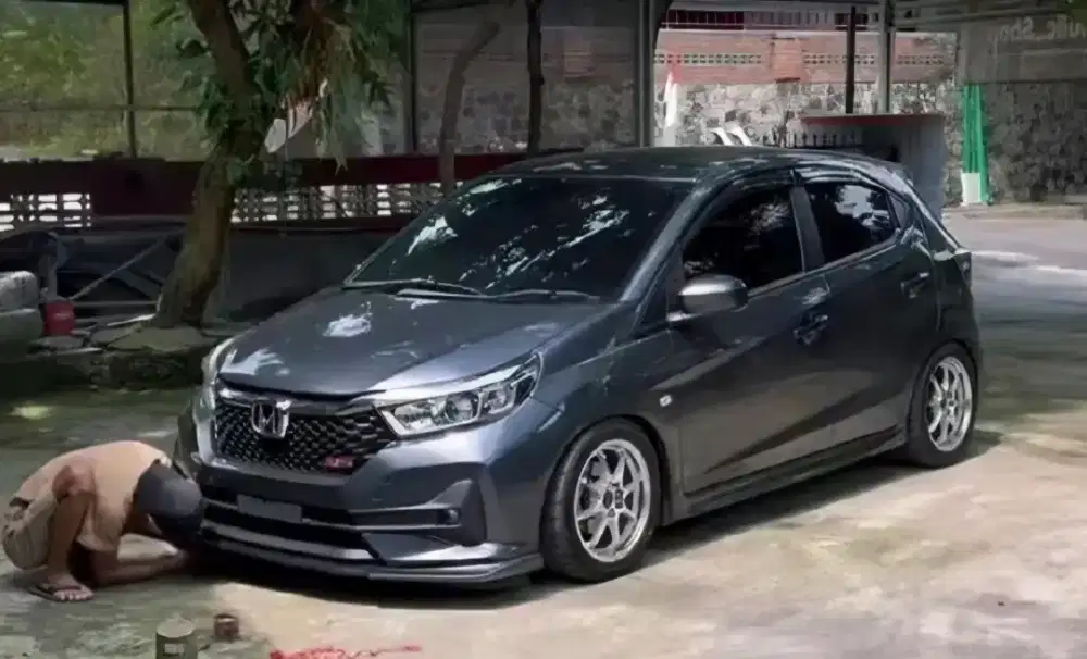 Front lips brio
