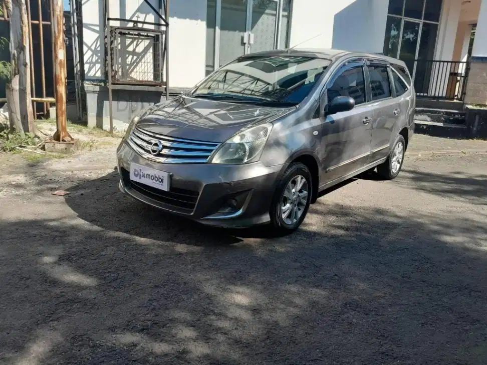 Hot Sale - Nissan Grand livina 1.5 XV Bensin MT 2013 Abu