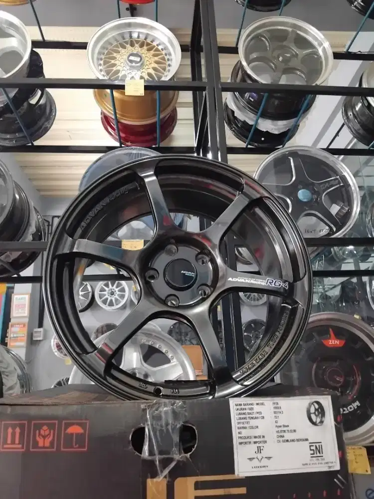 Velg advan rg r18 5x114 lbr8 et42