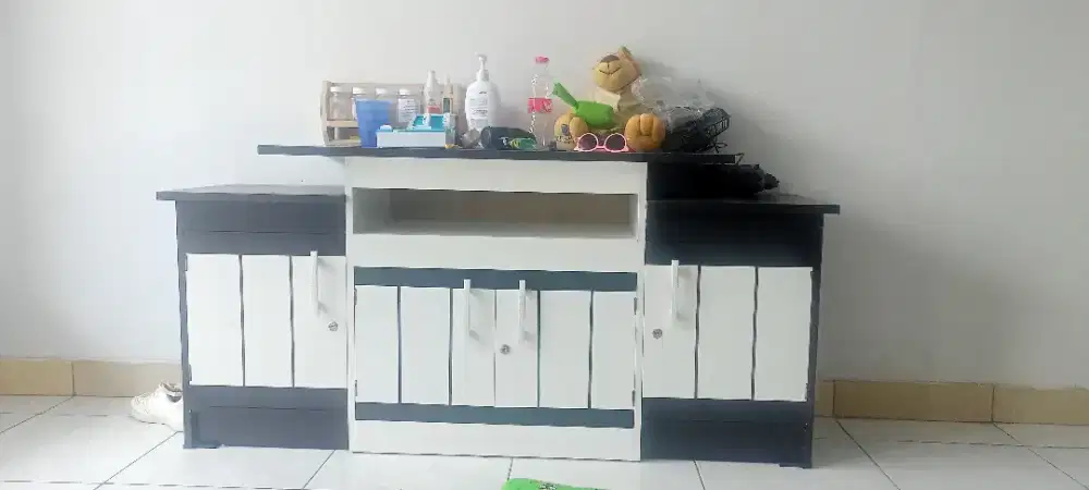 Meja tv Masih baru