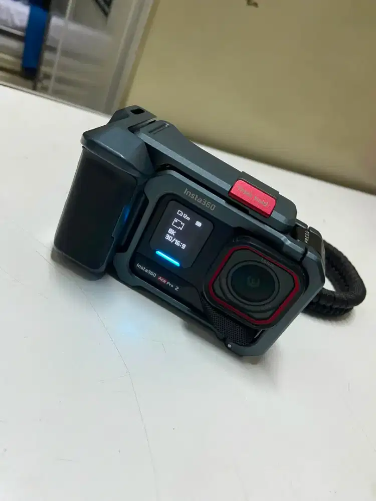 insta360 ace pro 2