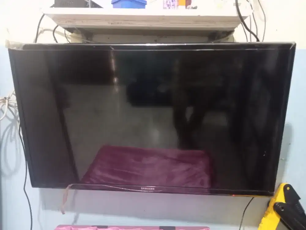 TV LED samsung 32in
