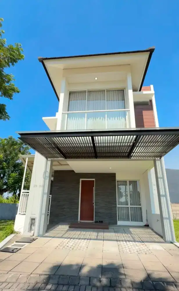 Royal Residence Wiyung Surabaya ( Lake View , Main Road )