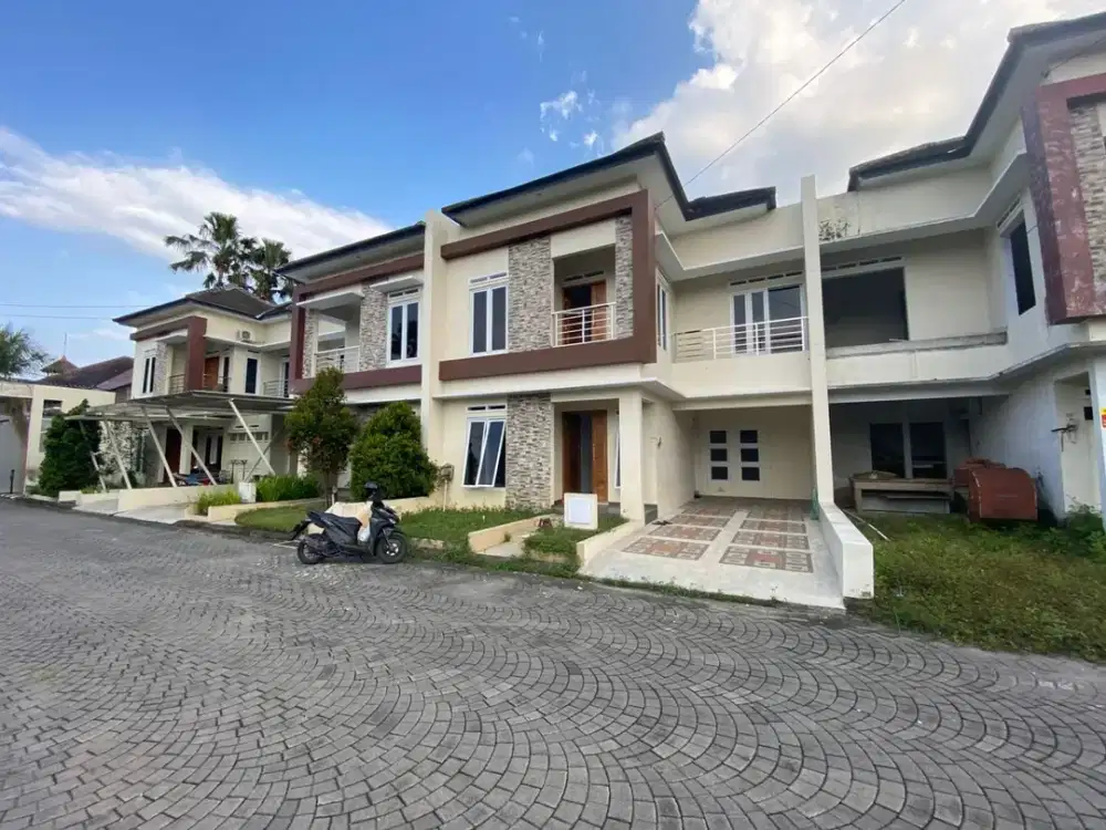 Hunian Luxury 2 Lantai dengan Space Lahan Belakang di Palagan - Solusi Rumah Tinggal Kelas Atas