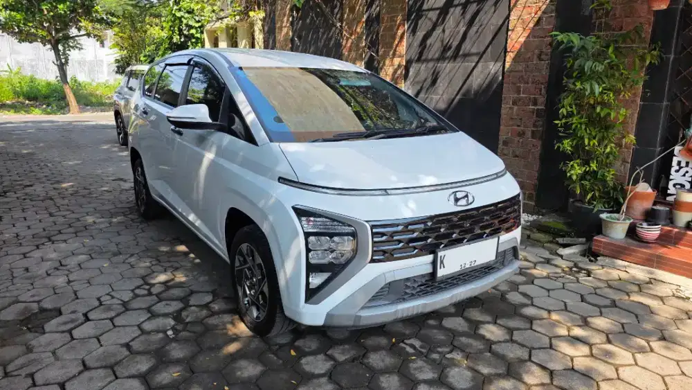 DIJUAL MOBIL KELUARGA SPESIAL HYUNDAI STARGAZER PRIME IVT 2022 PUTIH