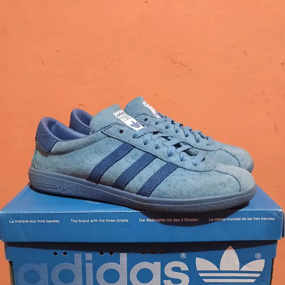 Adidas bali IG6195 (US9,5/CM27,5) BEKAS