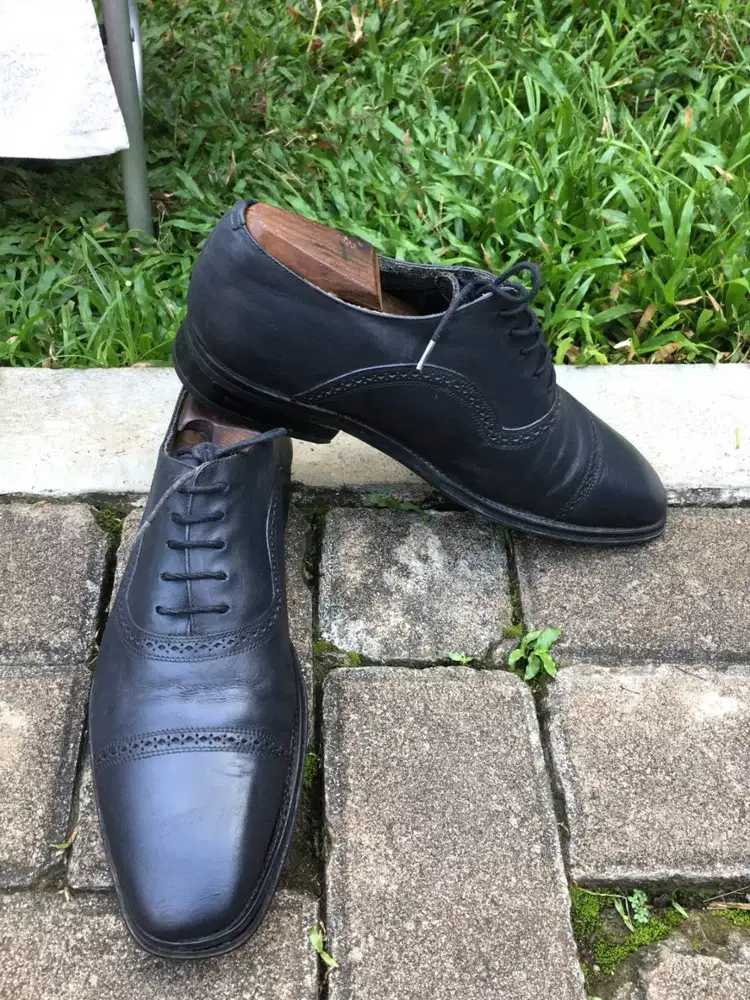 Sepatu Formal Wingtip Pedro Kulit Size 40 Hitam