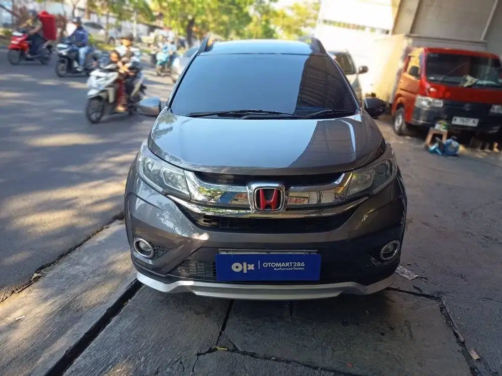 HONDA 2017 BR-V E PRESTIGE 1.5 AT ABU
JL.RAYA KENJERAN 286 OTOMART286