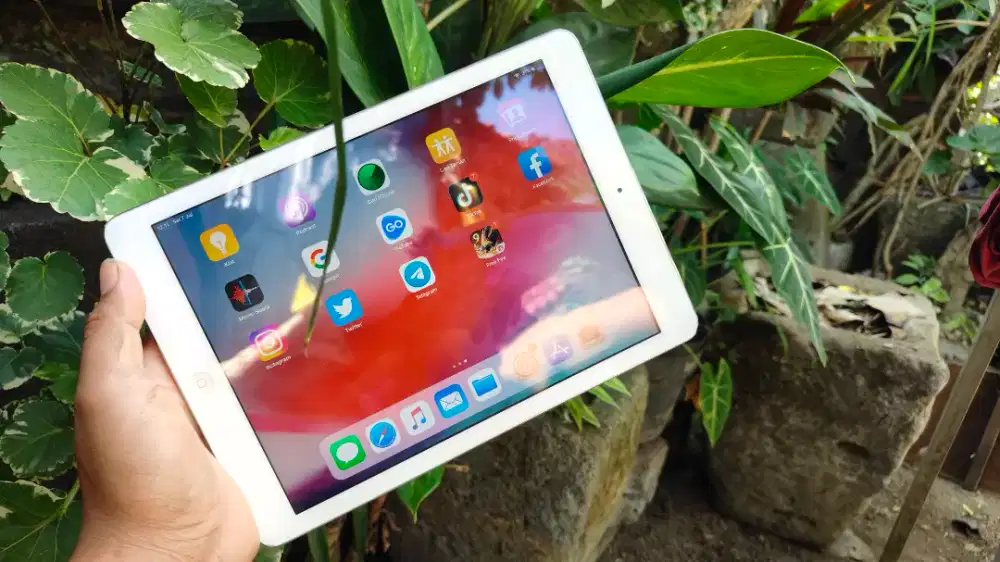 Ipad air 1 internal 64 Layar Gede 9,7 Inchi baterai 8800 mah