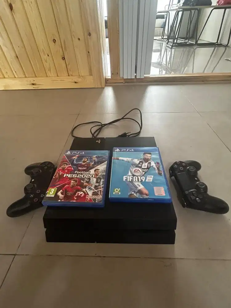 PS 4 Pro 500 GB