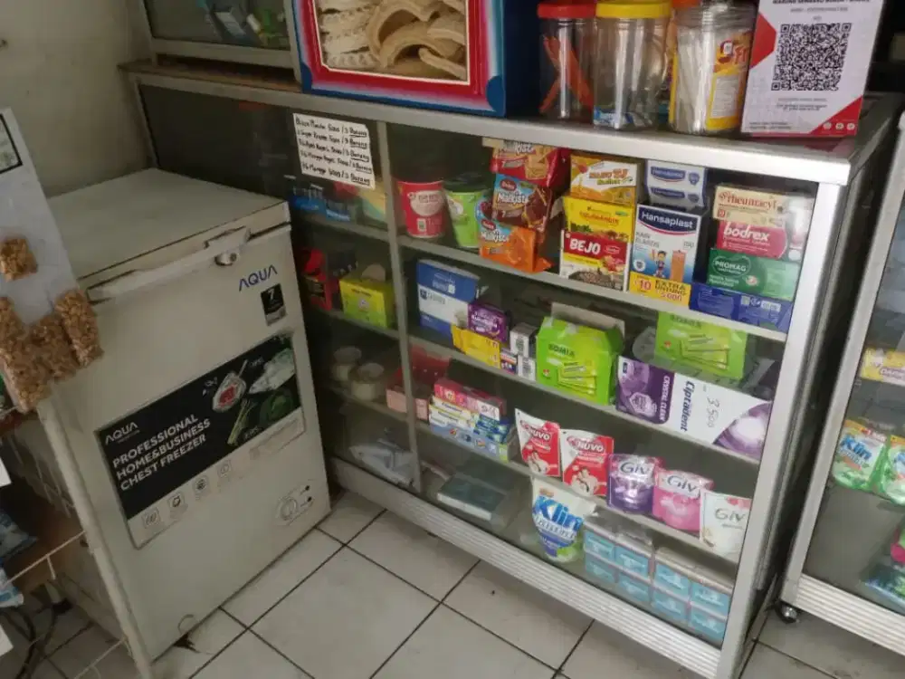 Dijual Etalase Jualan Murah