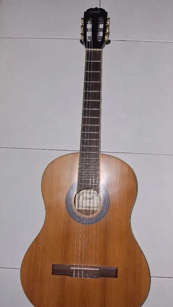 Gitar Klasik Grande IC 100 NA Original