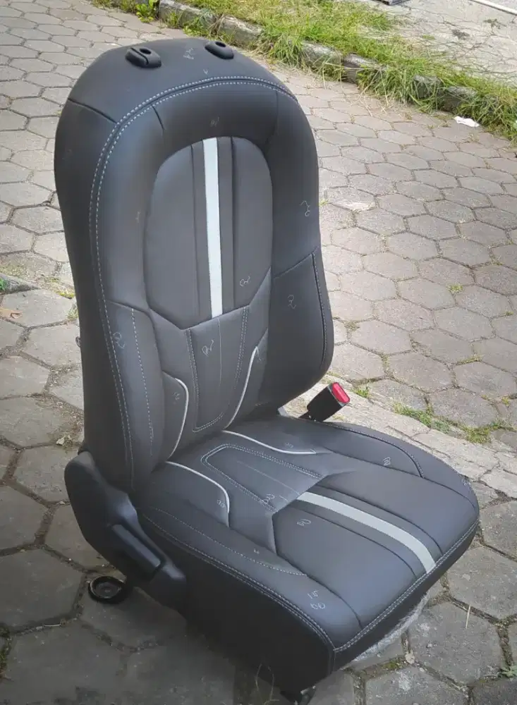 Rasakan Sensasi Mobil Baru! Upgrade Interior Mobil Anda Hari Ini