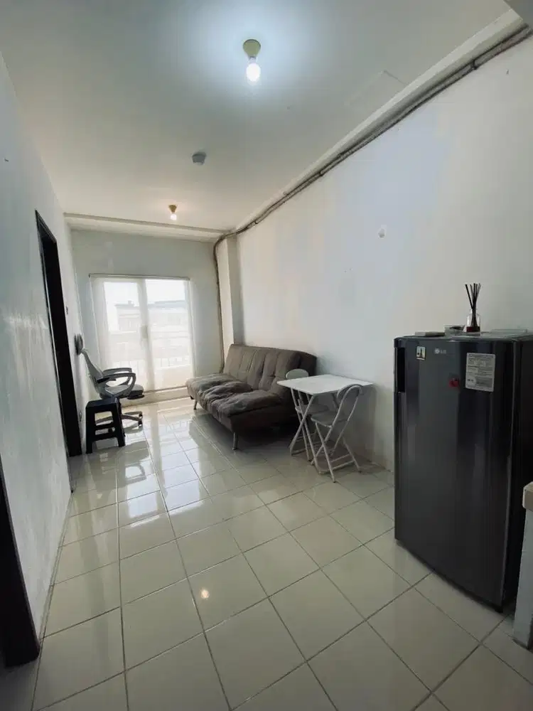 Disewakan apartemen Puri Park View semi furnish
