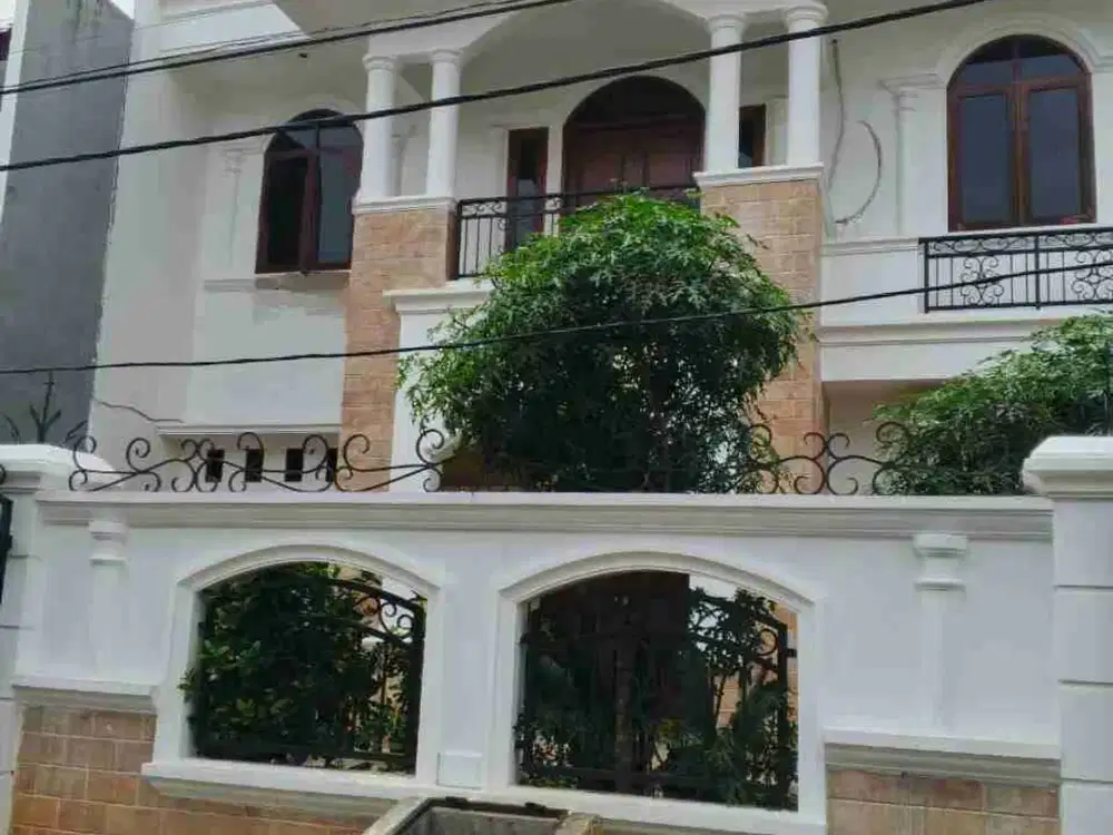 RUMAH MEWAH..! JUAL CEPAT..! BILLYMOON PONDOK KELAPA - JAKARTA TIMUR