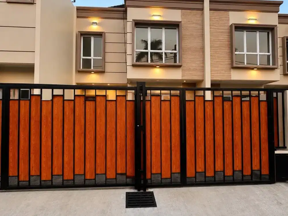 Rumah Baru 2 Lantai 3+1 Kamar Barat Laut di Sektor 7A