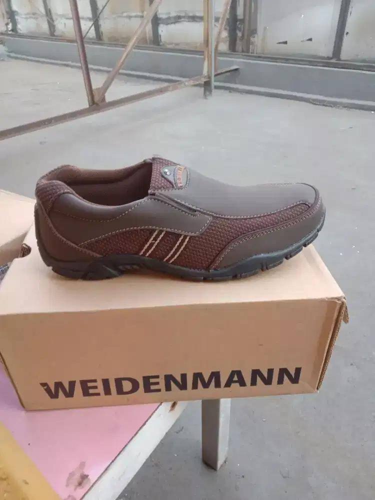 Sepatu weidenmann