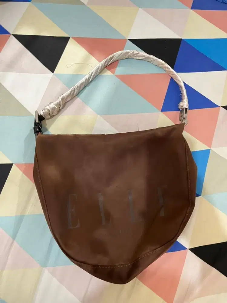 Tas bahu elle coklat