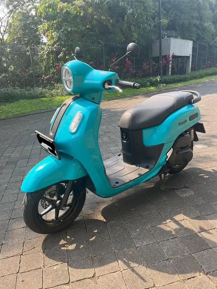 Jual santai fazzio neo 2022 super low km