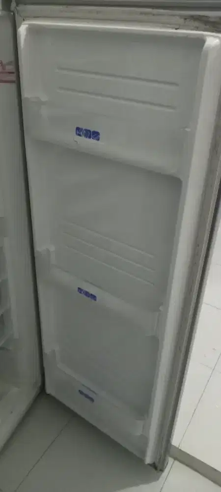 Kulkas frezeer murah