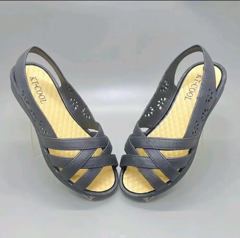 Sepatu Karet Size 40