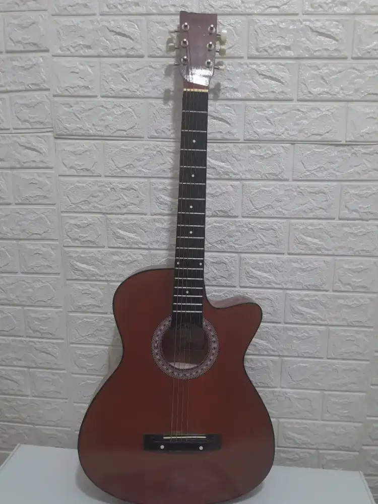 Gitar Akustik Merk Mymountain