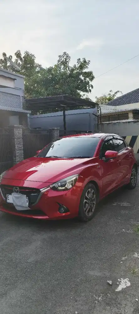 Mazda 2 skyaktif 2016