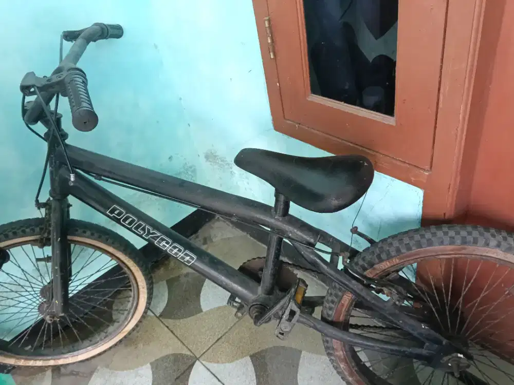 Sepeda BMX ukuran 20