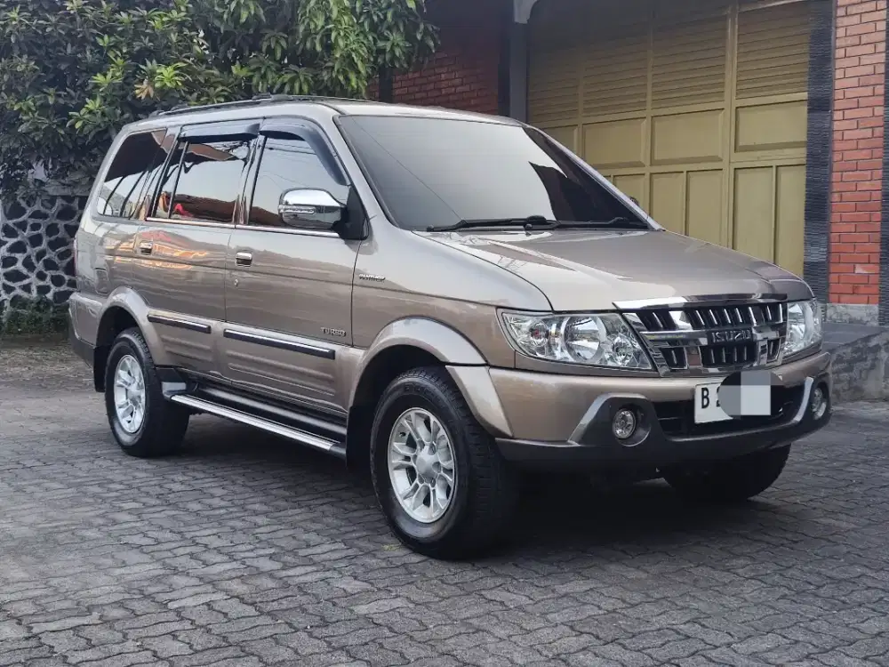 Isuzu panther grand touring 2019