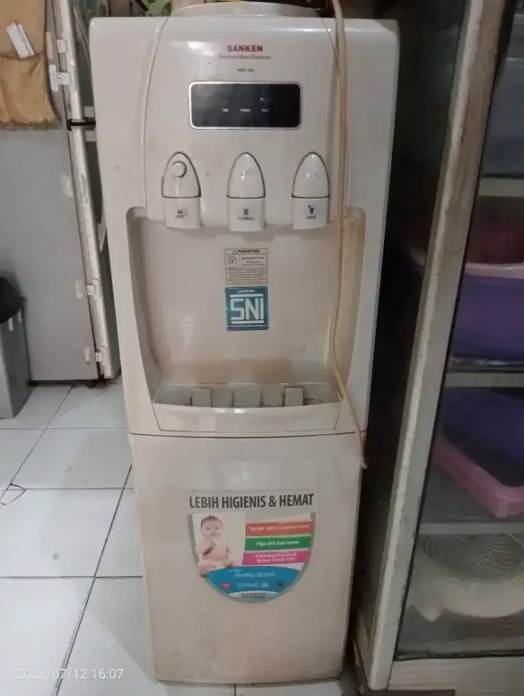 Dispenser Sanken