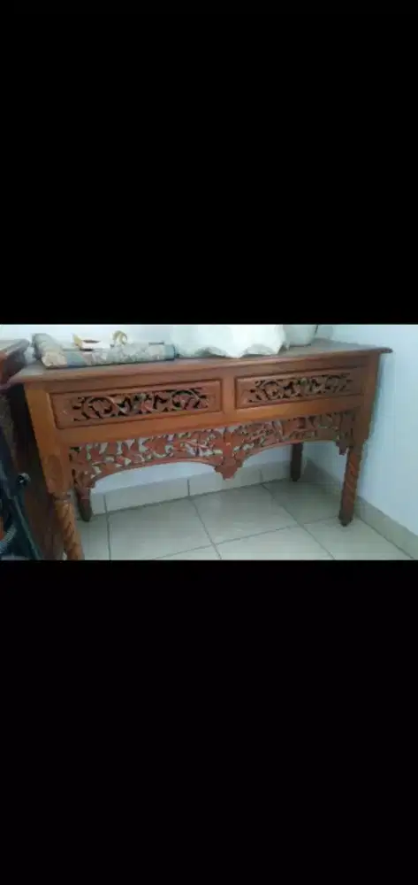 Di Jual Meja Jati Ukir